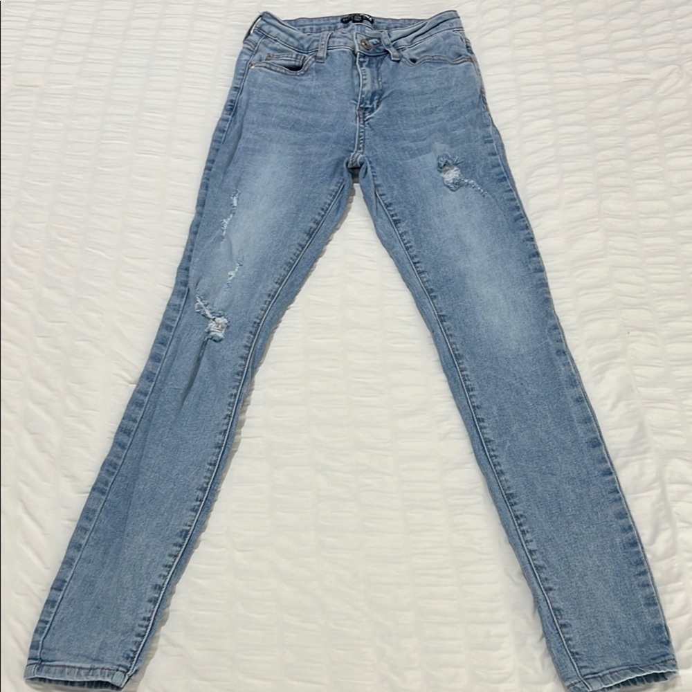 Fashion Nova Light Blue Distressed Women Skinny Jeans 0/24